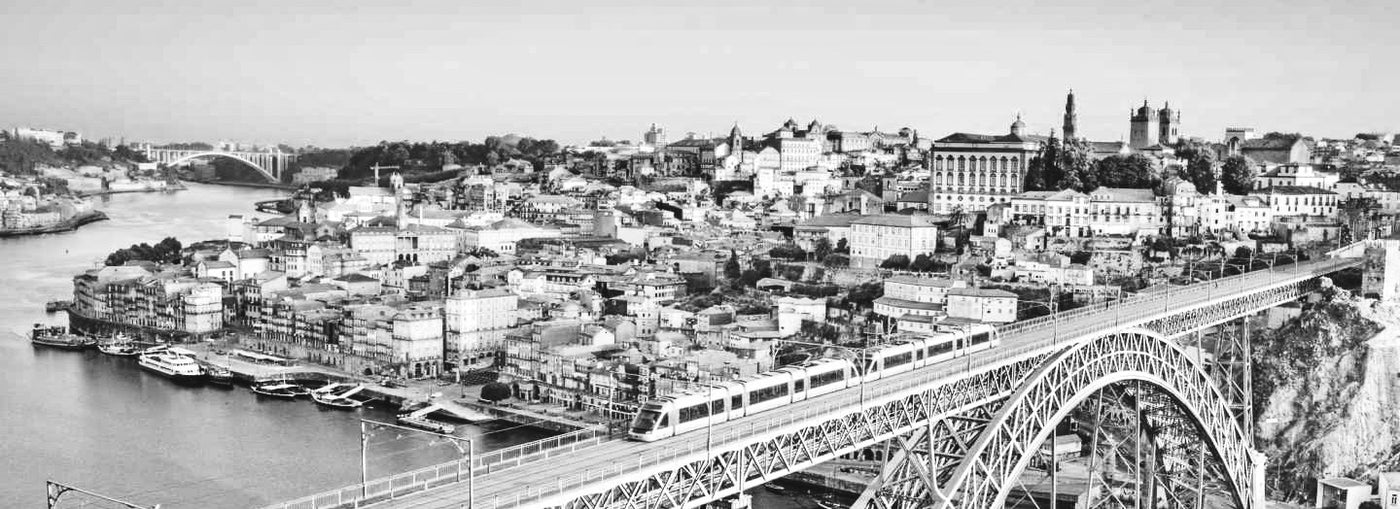 Kaufe oder bestelle dein Vintage Travel Porto Poster online - BLN PRINT